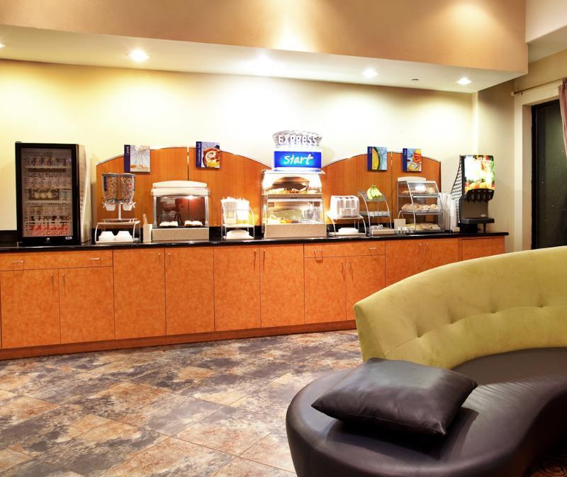 Holiday Inn Express Hotel & Suites La Place By Ihg Екстер'єр фото